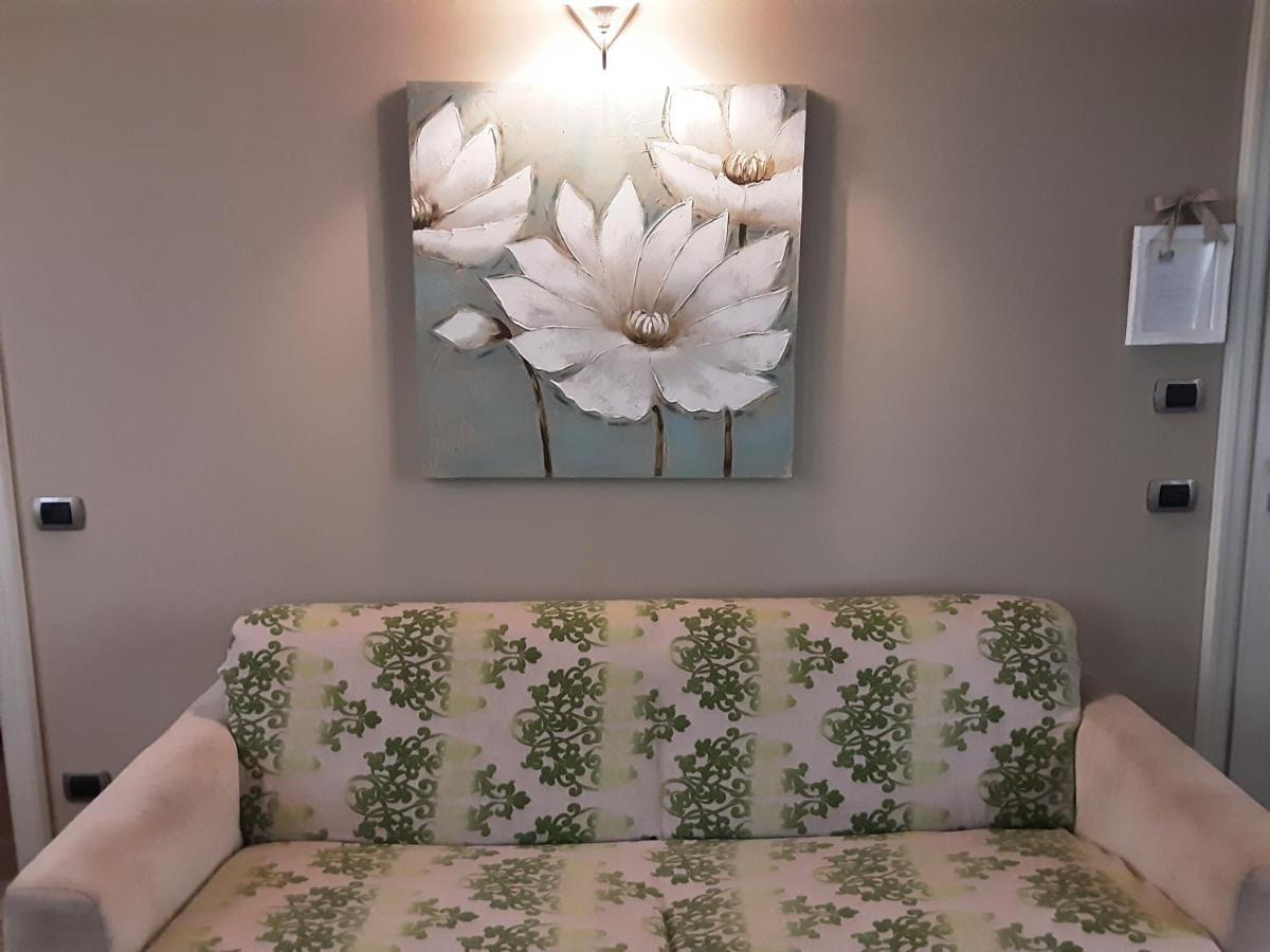 Corte Delle Rose Voghera Szoba fotó